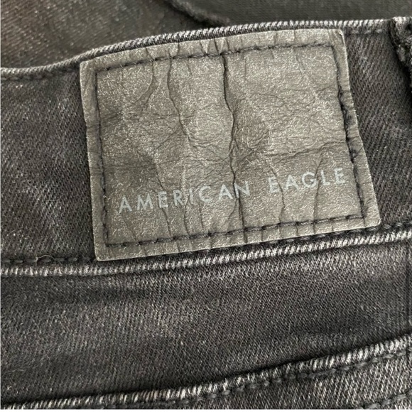 American Eagle Next Level Stretch
Black 4-Button Fly Midi Cuffed Shorts - Picture 8 of 10